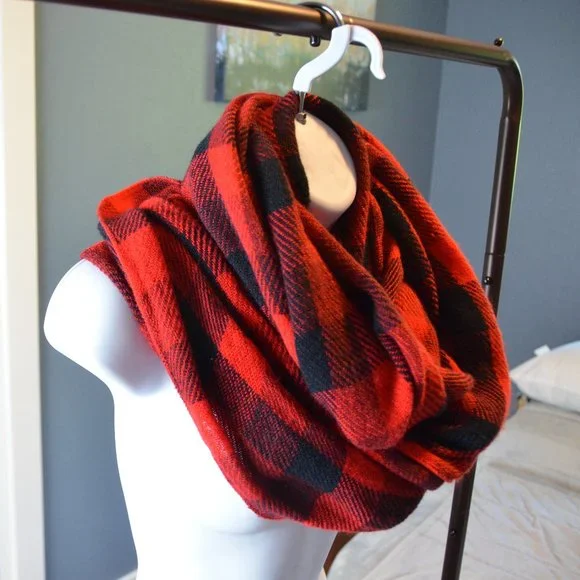 Scarf - Picture 4 of 4